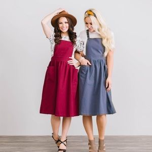 💗BURGUNDY MIDI ADJUSTABLE STRAP OVERALL DRESS💗